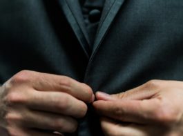 新入社員だけど100万円くれ！！