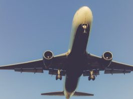 アンカレッジ経由でお届けします。